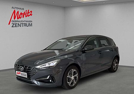 Hyundai i30 gebraucht kaufen Hyundai i30 1.0 T-GDI Smart *CARPLAY & MEHR!*