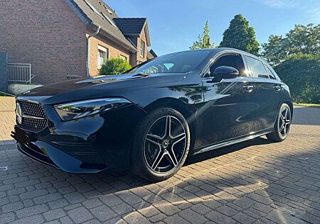 Mercedes-Benz A 180 7G-DCT AMG Line Night Paket