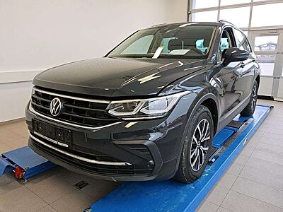 Volkswagen Tiguan 2.0 DIESEL 150PS ACC LED AHK IQ-Light KLIMA