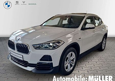 BMW X2 25 e El. Panodach Navi Soundsystem LED