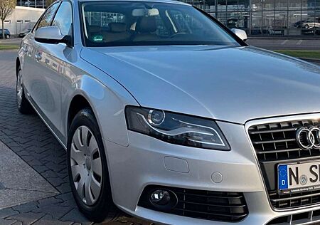 Audi A4 , Ambiente, Limousine
