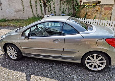 Peugeot 207 CC 120 VTi Roland Garros