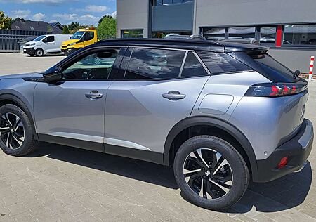 Peugeot 2008 PureTech 130 EAT8 GT