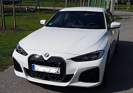 BMW i4 eDrive40 M Sport v. WA, OS 8.5, ACC, AHK