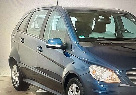 Mercedes-Benz B 150 *NAVIGATION*KLIMA*129000 KM*ALUFELG*1HAND*