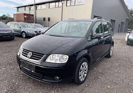 VW Touran Volkswagen Highline AUTOMATIK/TÜV/2. HAND/VOLLLEDER