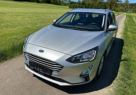 Ford Focus Turnier Cool & Connect 1.Hand