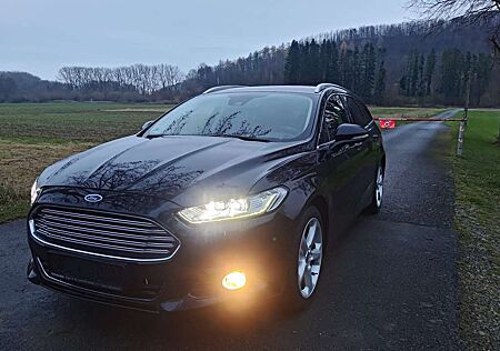 Ford Mondeo Turnier 2.0TD 180PS AUTOMATIK4X4 Titanium LED+NAVI