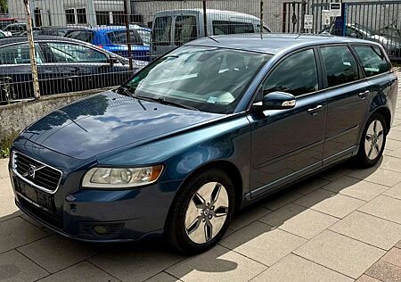 Volvo V50 Kombi 1.6 D Drive Momentum / TÜV 08.27