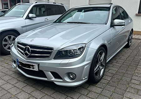 Mercedes-Benz C 63 AMG Lim. Nur 23.000KM 1.HD Scheckheft MB