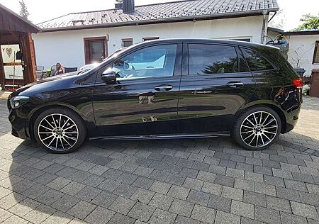 Mercedes-Benz B 250 B250e AMG 2,5J. MB-Gar. ACC Mbux Pano BurmesterSHZ