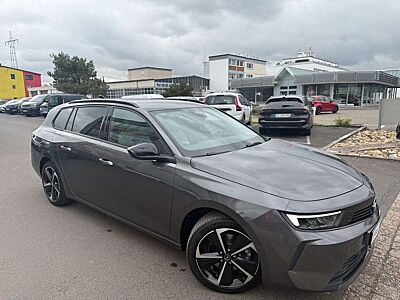 Opel Astra LST Elegance 1.2 (130PS) RFK, SHZ, LED