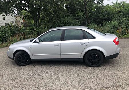 Audi A4 2.0 Benziner B6 viele Teile NEU !