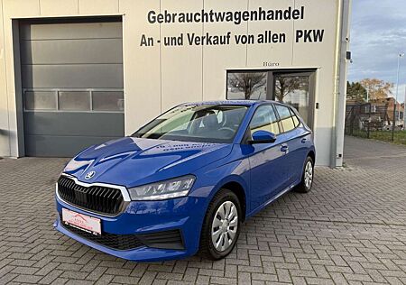 Skoda Fabia Active*TEMPOMAT*GJREIFEN*SPURHALTE*