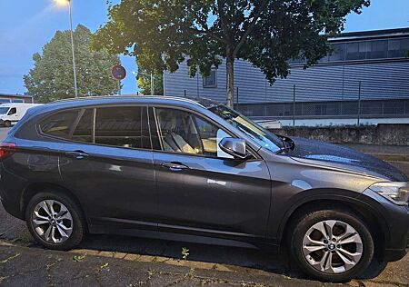 BMW X1 SDrive18d Advantage 2 REIFENSÄTZE NEUE SOMMERREIFE