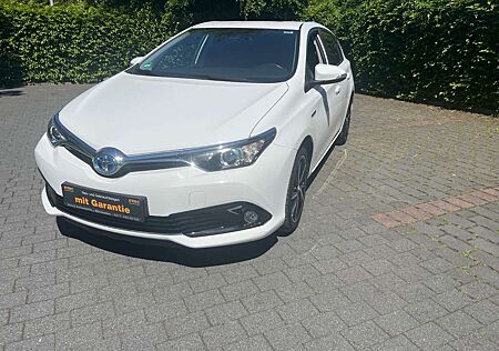 Toyota Auris Hybrid Edition-S+