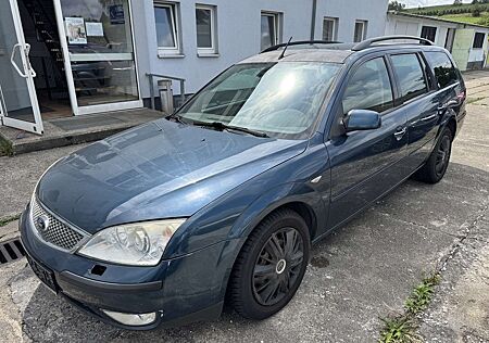 Ford Mondeo Ghia AHK