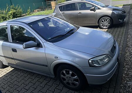 Opel Astra 1.6