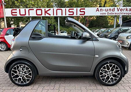 Smart ForTwo Cabrio EQ*EXCL*60kW*LEDER*JBL*KAM*22kW