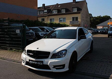 Mercedes-Benz C 220 CDI Coupe Amg-Line/ Navi/Pdc V+H/Bi-Xenon