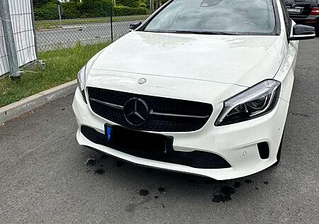 Mercedes-Benz A 250 BlueEfficiency (176.044)