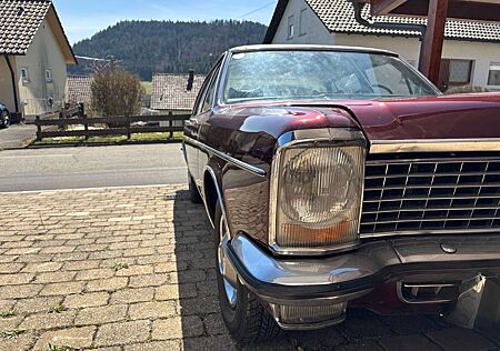 Opel Diplomat V8
