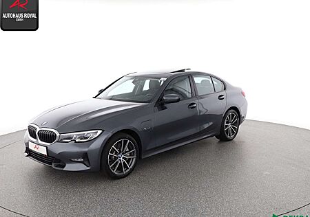 BMW 330 e xDrive SPORT LINE SHADOW LASER,HUD,KEYLESS