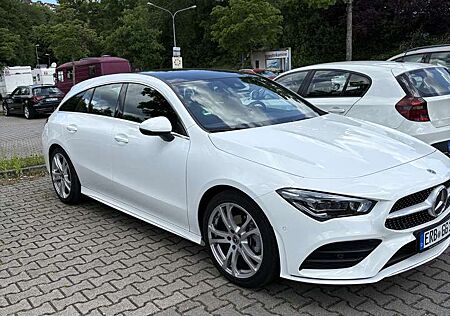 Mercedes-Benz CLA 180 Shooting Brake 7G-DCT AMG Line