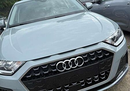 Audi A1 30 TFSI Sportback advanced