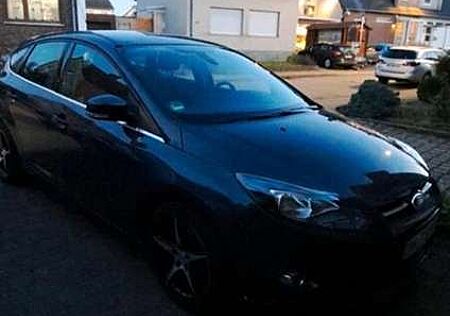 Ford Focus 1.6 TI-VCT Aut. SYNC Edition