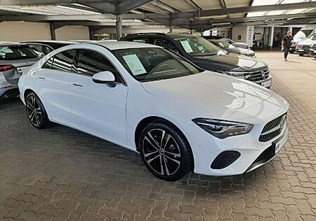 Mercedes-Benz CLA 180 Progressive Advanced LED Kamer