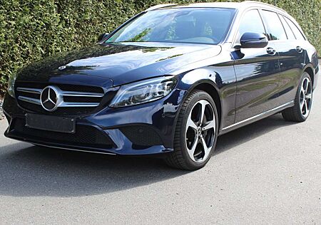 Mercedes-Benz C 300 T DE Night Edition 1.Hand!