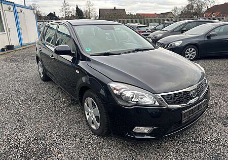 Kia Cee'd Ceed / Vision