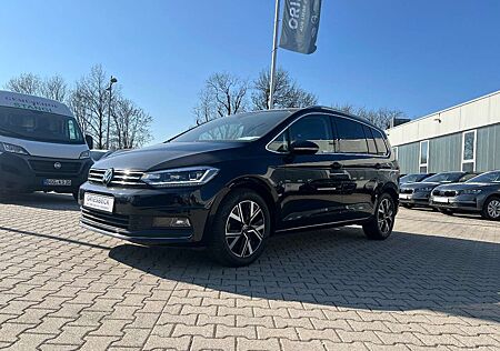 VW Touran Volkswagen 2.0 TDI Highline *LED Navi ACC Kamera*