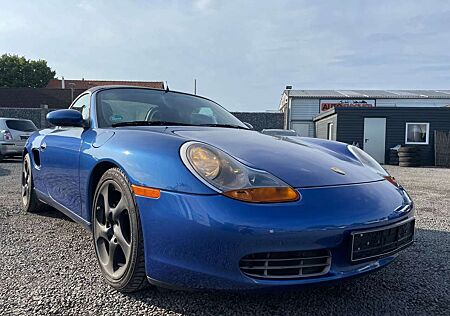 Porsche Boxster 2,7 schwarzes Vollleder