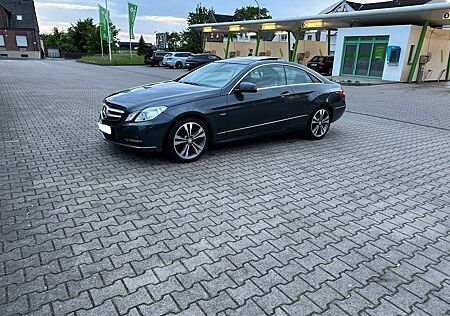 Mercedes-Benz E 350 CDI DPF Coupe BlueEFFICIENCY 7G-TRONIC Avantgarde