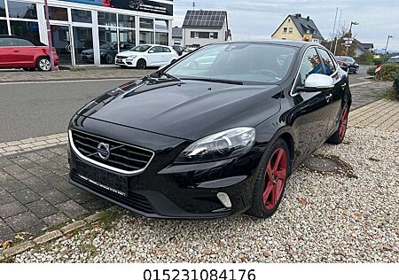 Volvo V40 Kinetic+Panorama+Navi+Alcantaraleder+Xenon