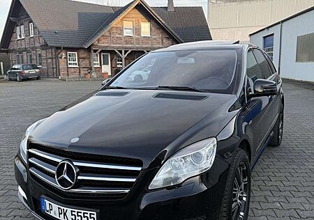 Mercedes-Benz R 300 CDI DPF BlueEFFICIENCY 7G-TRONIC