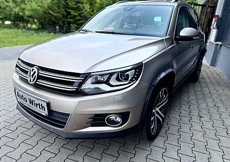 VW Tiguan Volkswagen Sport Allrad*Navi*Leder*Pano*19Zoll*AHK+LED