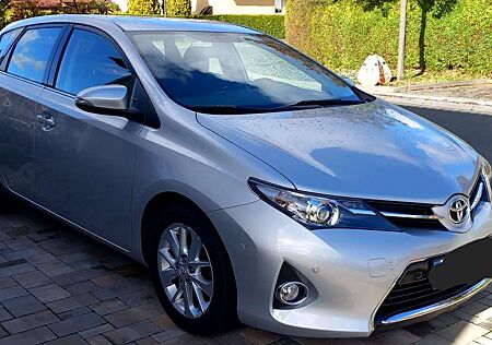 Toyota Auris 1.33 Dual-VVT-i