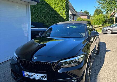 BMW 220 i Sport Line