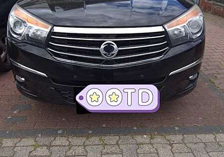 SsangYong Rodius 2.2 e-XDi220 Automatik 4WD Sapphire