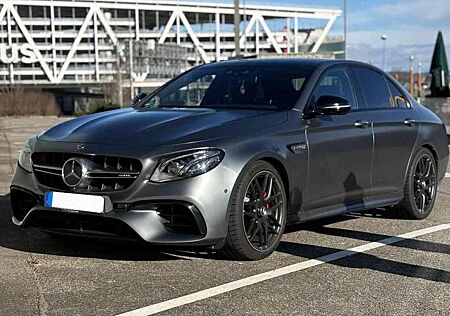 Mercedes-Benz E 63 AMG AMG E 63 S 4Matic AMG Speedshift 9G-MCT