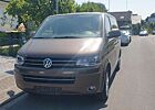 VW T5 Transporter Volkswagen Bus Multivan Highline