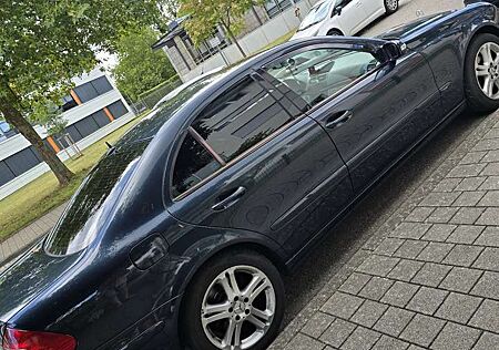 Mercedes-Benz E 200 TD