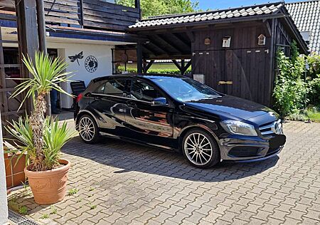Mercedes-Benz A 200 AMG Line