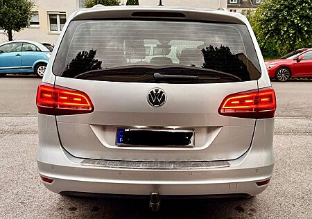 VW Sharan Volkswagen 2.0 TDI DSG Highline