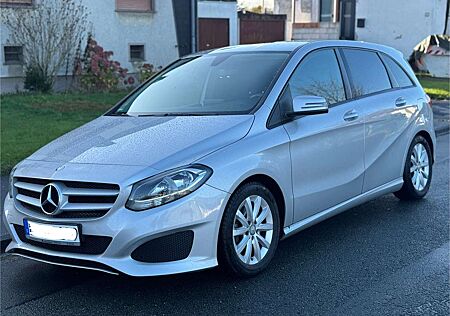 Mercedes-Benz B 180 d BlueEFFICIENCY Edition