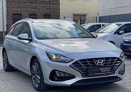 Hyundai i30 cw Mild-Hybrid | Spur | Navi | Kam. | SHZ |