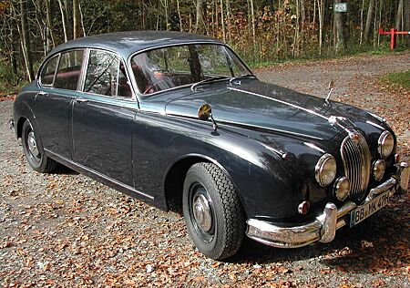 Jaguar MK II